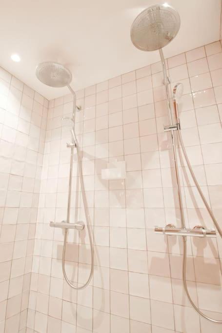 Chambre Majorelle - Rdc - Plage 50M - Rue Gratuite Сен-Мало Экстерьер фото